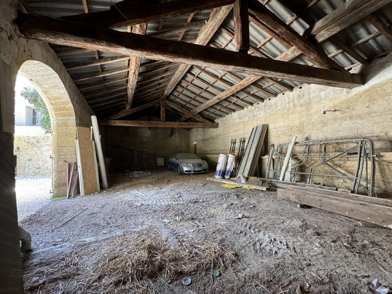 Parking / Garage - 160 m²