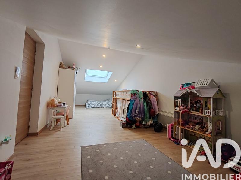 Maison - 203 m² - 8 pièces