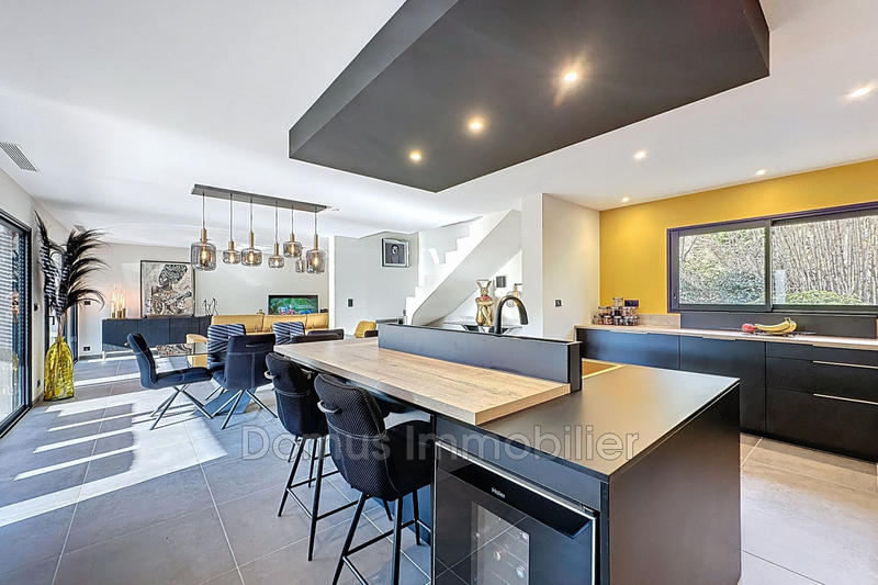 Maison - 152 m² - 6 pièces