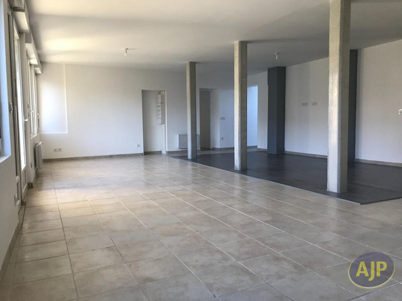 Maison - 142 m² - 5 pièces