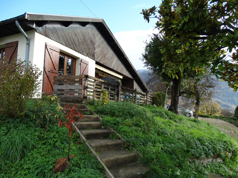 Maison - 105 m² - 4 pièces