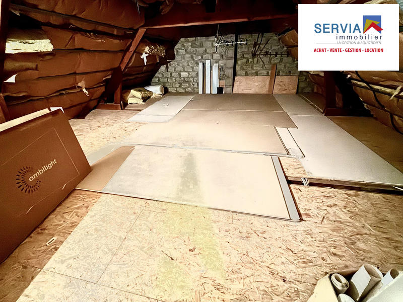 Maison traditionnelle - 104 m² - 5 pièces