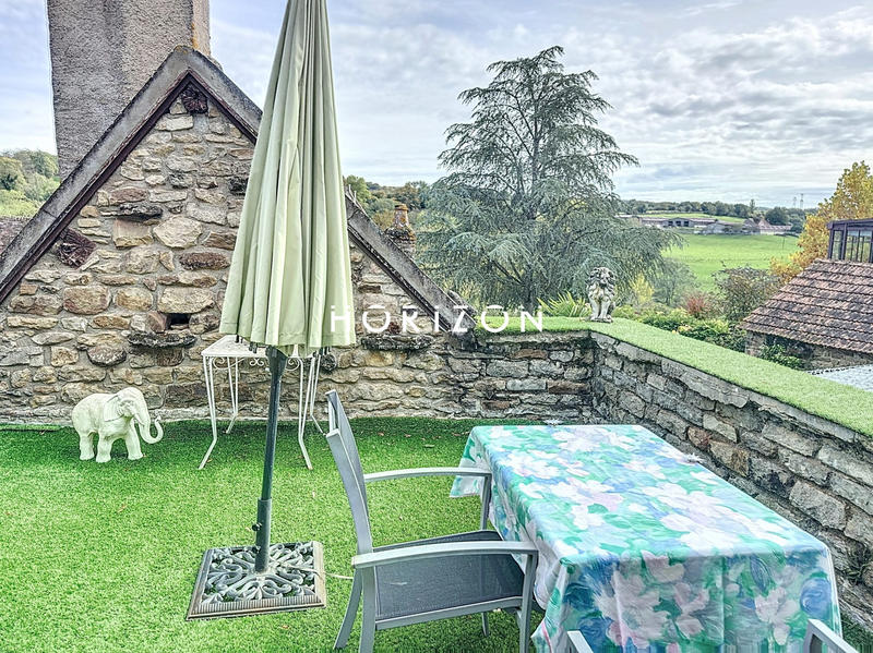 Maison ancienne - 200 m² - 7 pièces