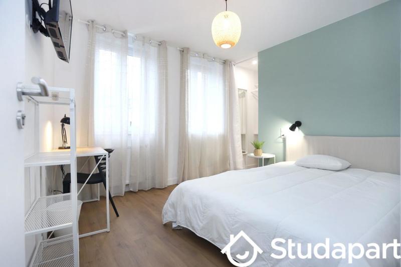 Chambre - 14 m² - 1 pièce