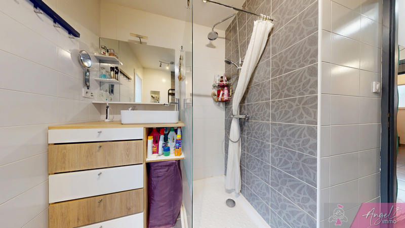 Maison - 168 m² - 7 pièces