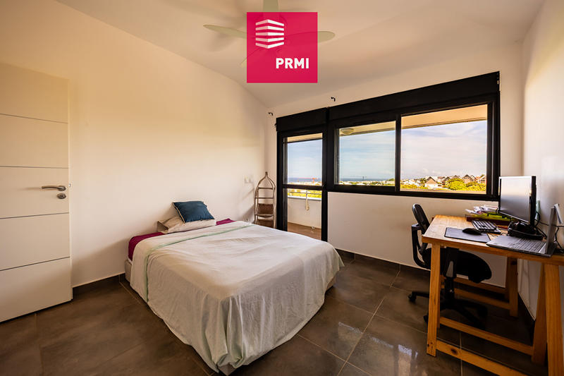 Appartement - 94 m² - 4 pièces