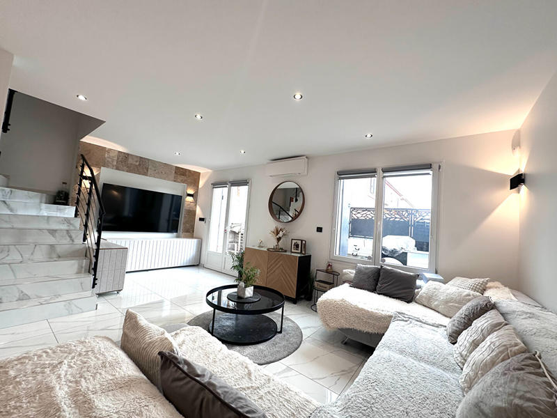 Maison - 83 m² - 4 pièces