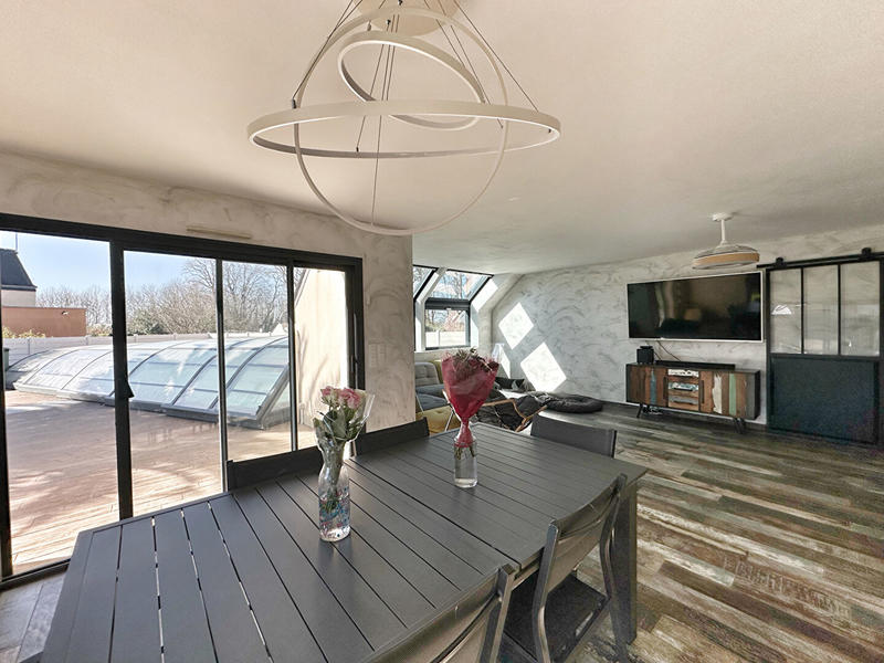 Maison - 132 m² - 8 pièces