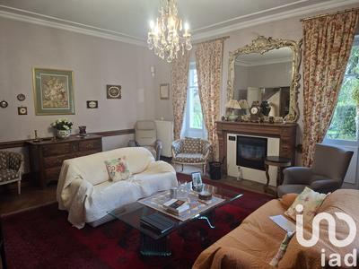 Maison - 306 m² - 10 pièces