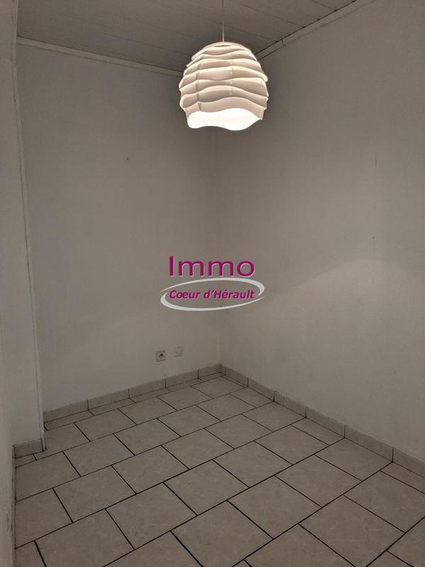 Local d'activités - 66 m²