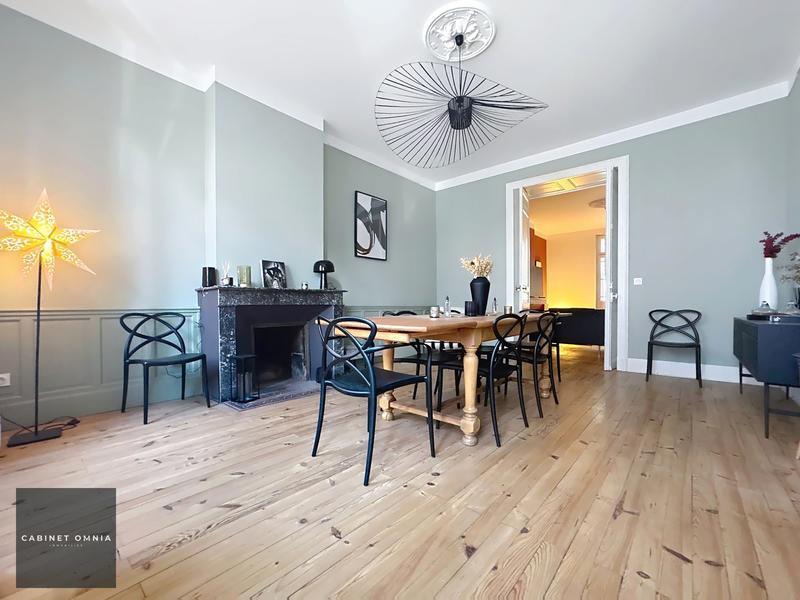 Maison ancienne - 230 m² - 7 pièces