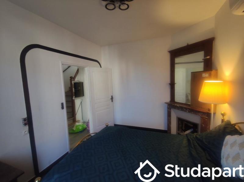 Chambre - 11 m² - 1 pièce