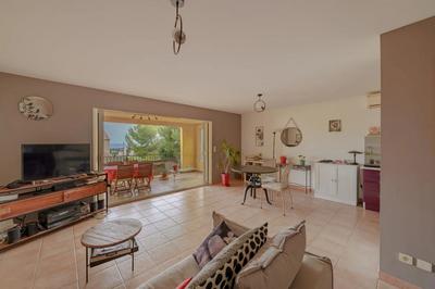 Appartement - 98 m² - 4 pièces