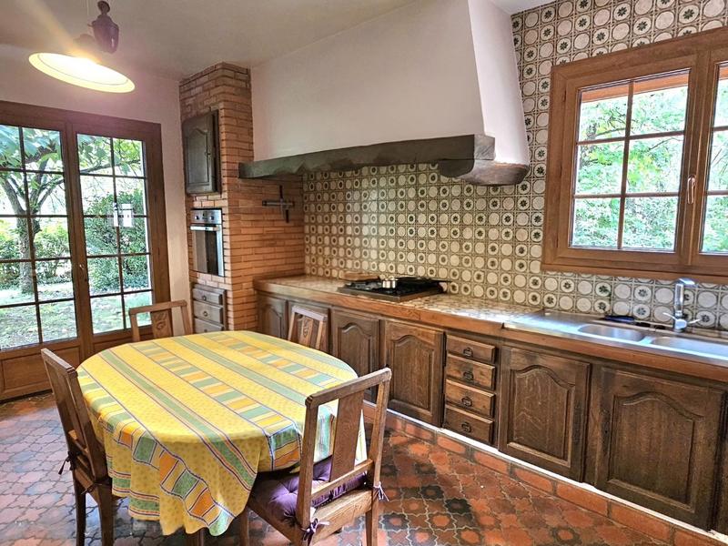 Maison - 226 m² - 7 pièces