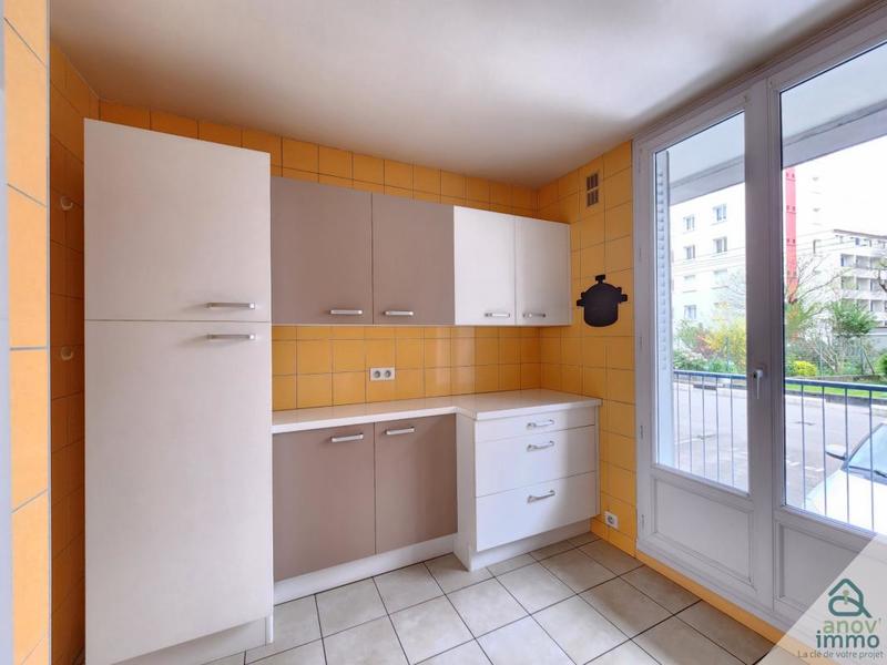 Appartement - 87 m² - 5 pièces
