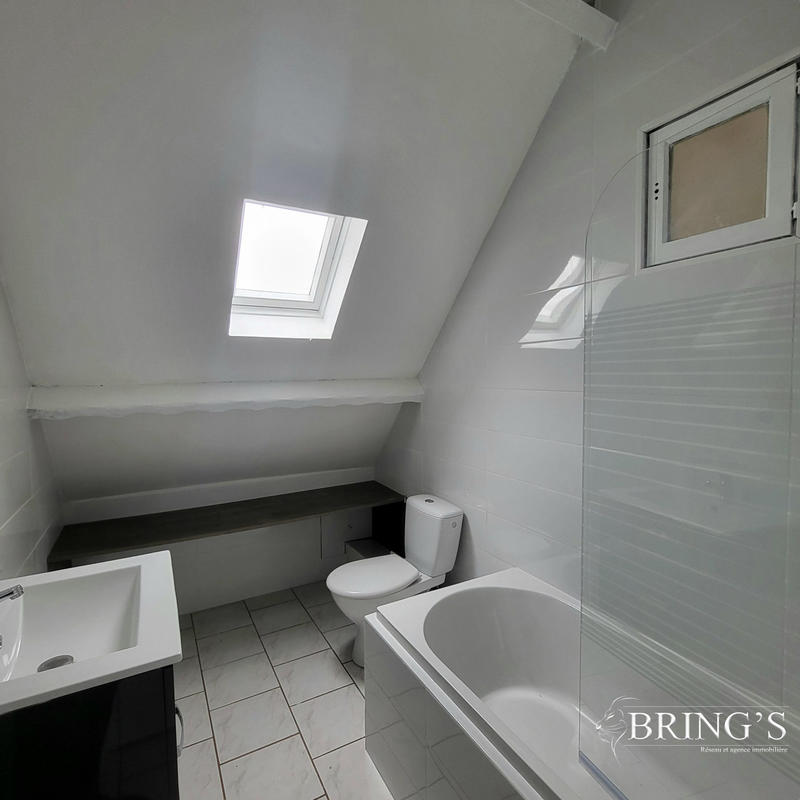 Maison traditionnelle - 119 m² - 7 pièces