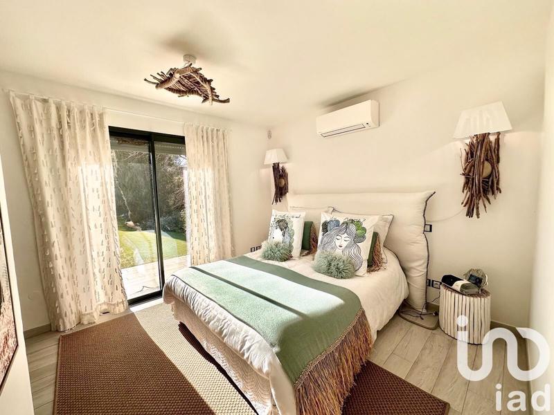 Maison - 283 m² - 8 pièces