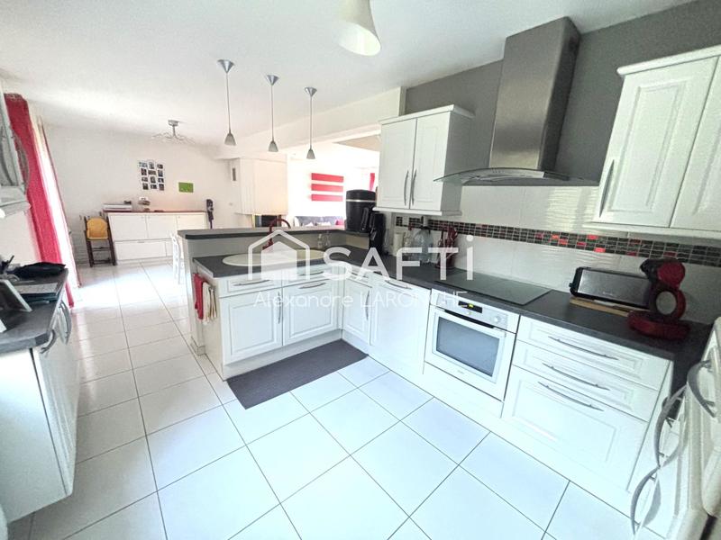 Maison - 111 m² - 6 pièces