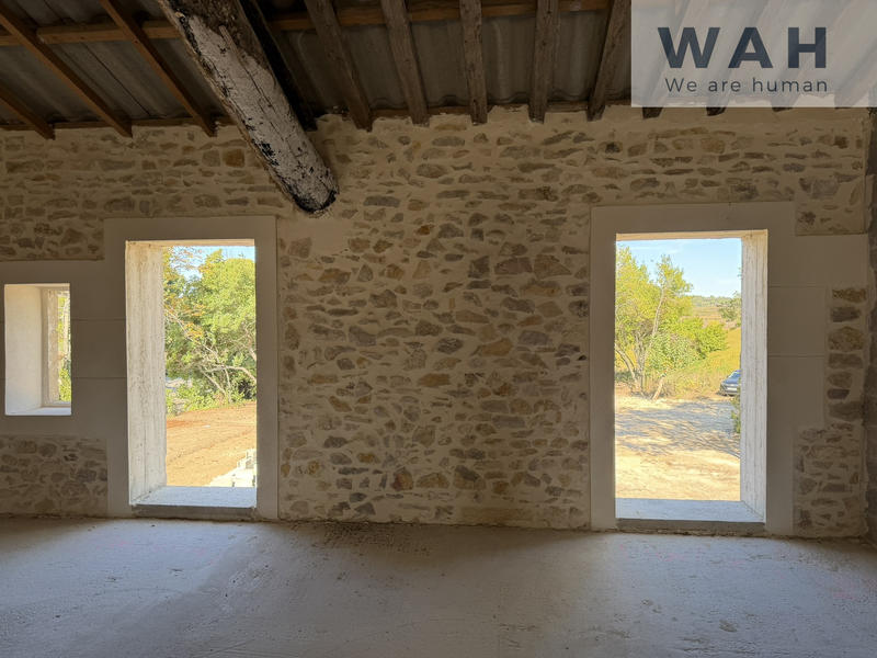 Maison - 242 m² - 6 pièces