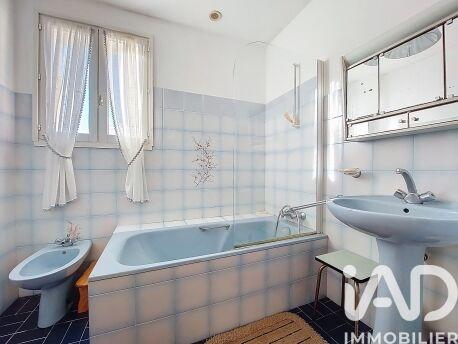 Maison - 120 m² - 7 pièces