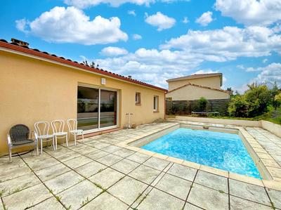 Maison - 99 m² - 4 pièces