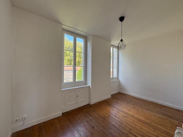 Maison ancienne - 129 m² - 8 pièces