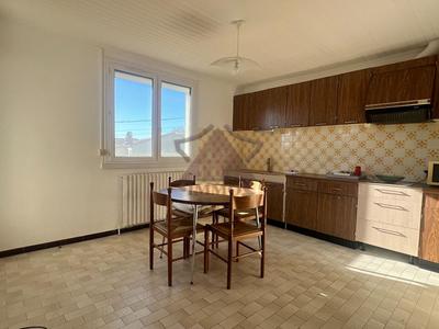 Maison - 162 m² - 7 pièces