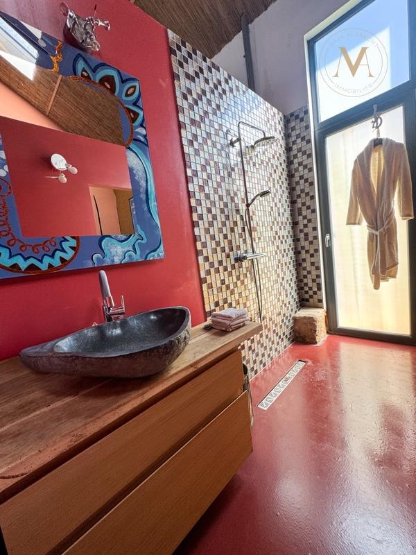 Maison - 145 m² - 2 pièces