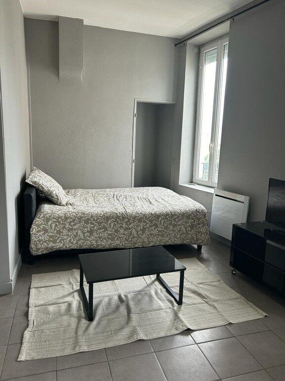 Studio - 25 m² - 1 pièce