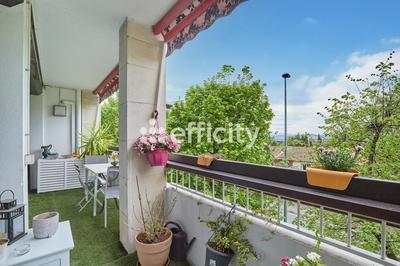 Appartement - 94 m² - 4 pièces