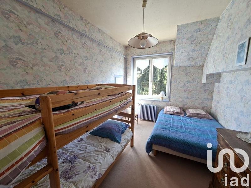 Maison - 330 m² - 8 pièces