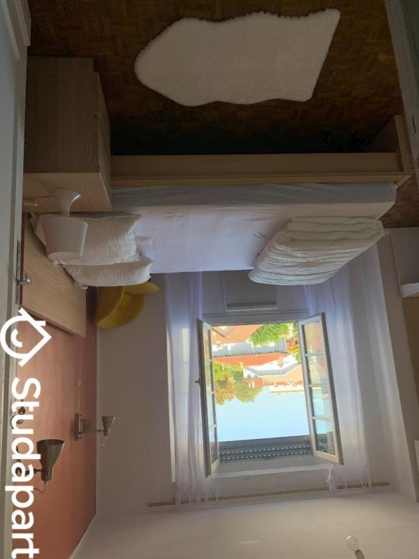 Chambre - 12 m² - 1 pièce