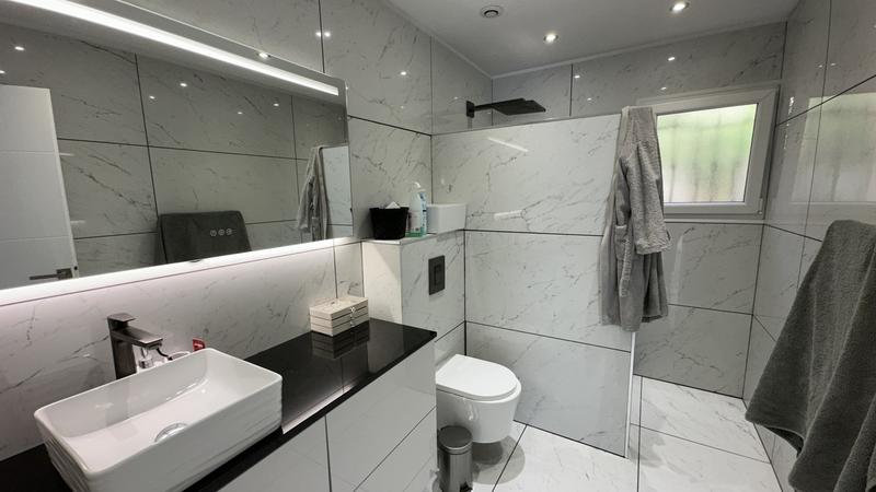 Maison - 212 m² - 8 pièces