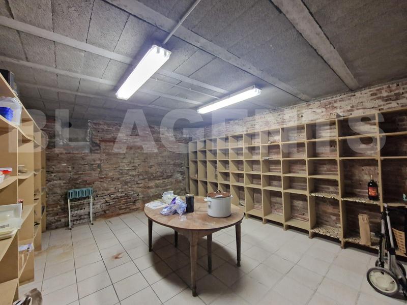 Demeure - 380 m² - 9 pièces