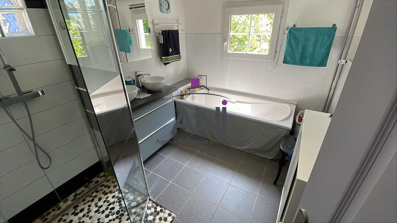 Maison - 171 m² - 8 pièces