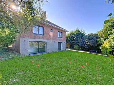 Maison - 155 m² - 6 pièces