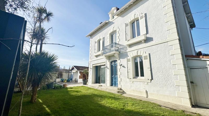 Maison bourgeoise - 183 m² - 7 pièces