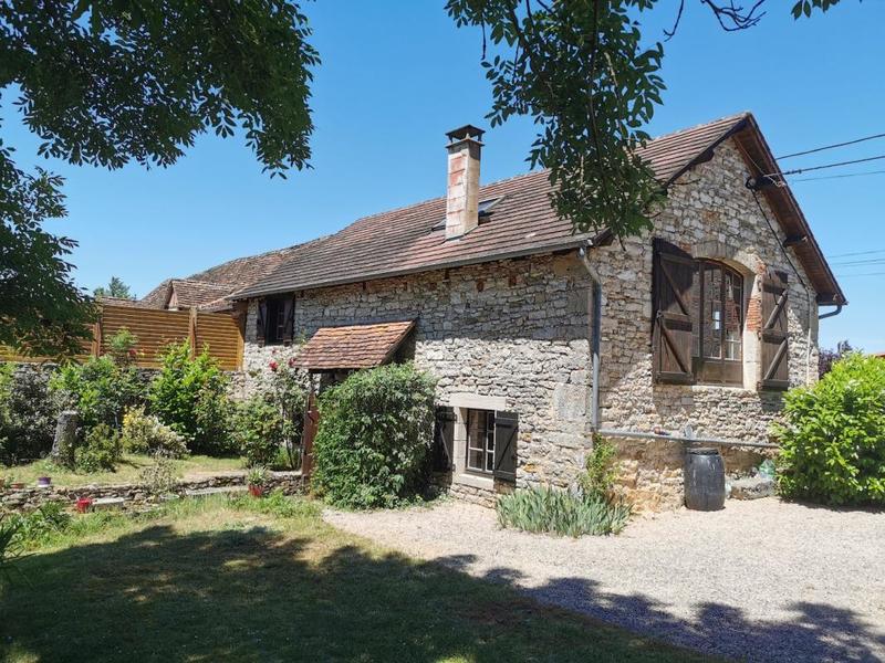 Propriété - 275 m² - 10 pièces