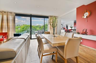 Maison - 320 m² - 6 pièces