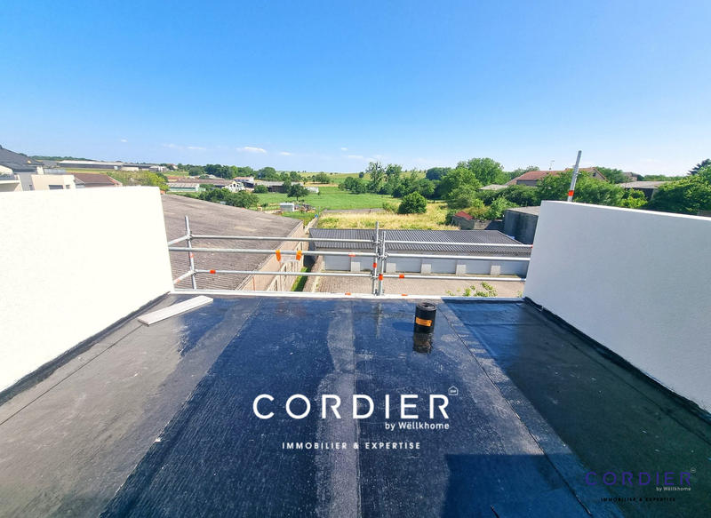 Appartement - 95 m² - 4 pièces