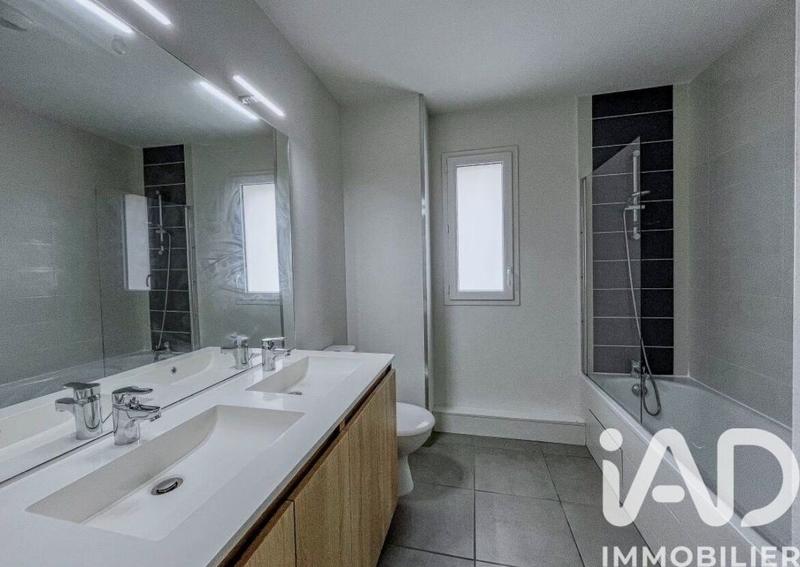 Maison - 65 m² - 3 pièces