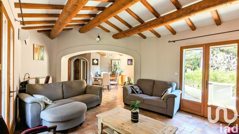 Maison - 255 m² - 10 pièces