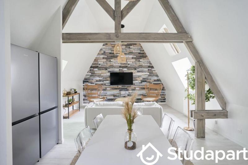 Chambre - 13 m² - 1 pièce