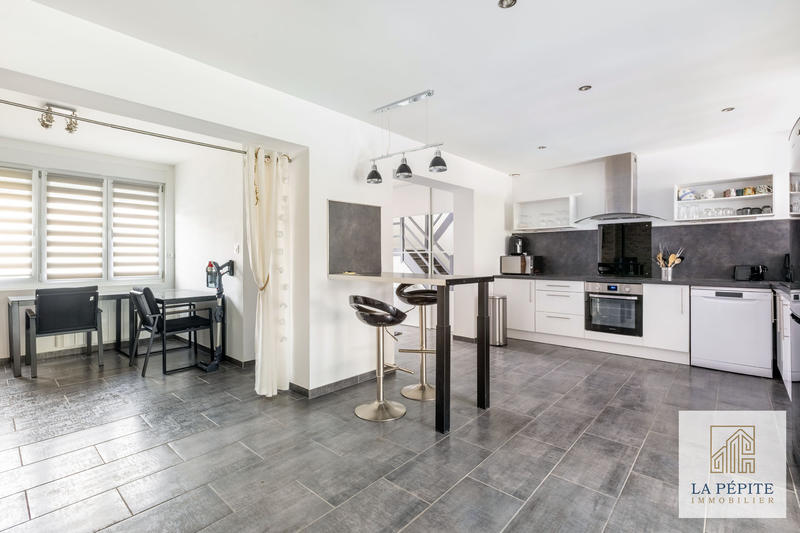 Maison - 106 m² - 4 pièces