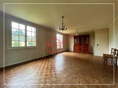 Maison - 88 m² - 4 pièces