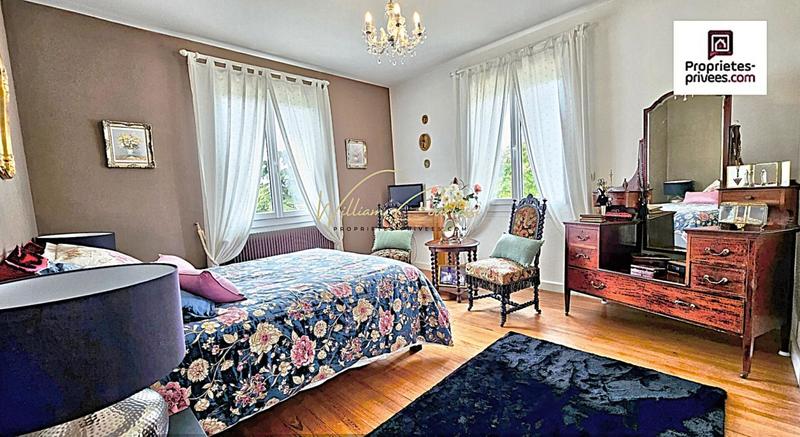 Maison - 145 m² - 6 pièces