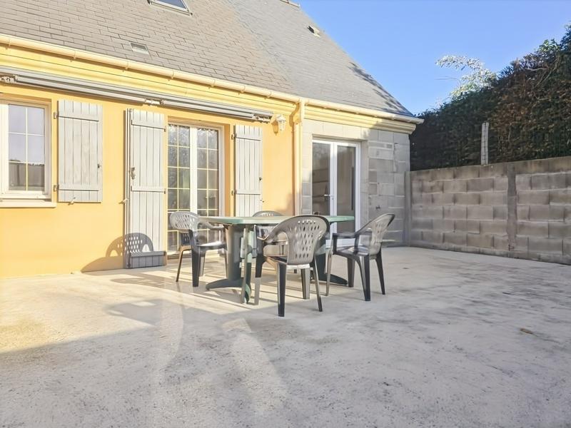 Maison - 140 m² - 8 pièces