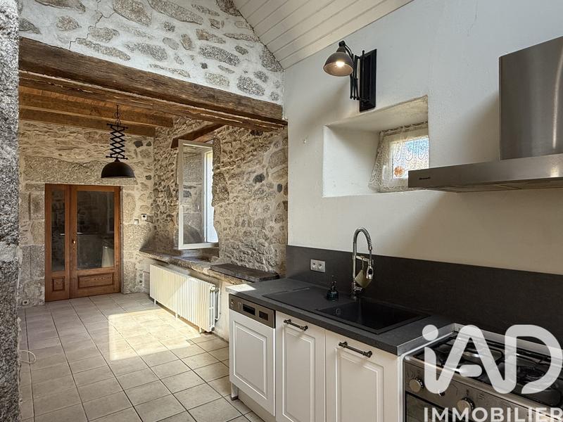 Maison - 344 m² - 9 pièces