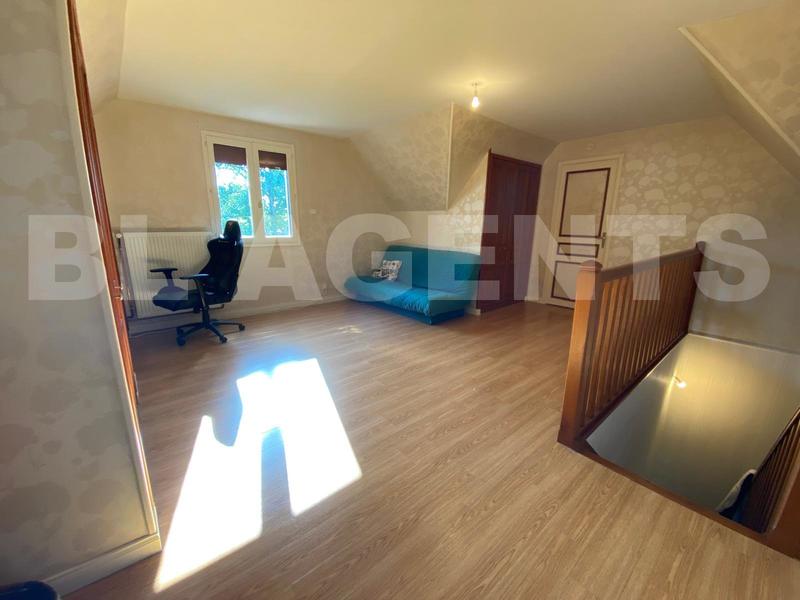 Maison traditionnelle - 160 m² - 6 pièces