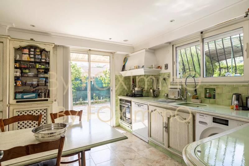 Maison - 184 m² - 6 pièces